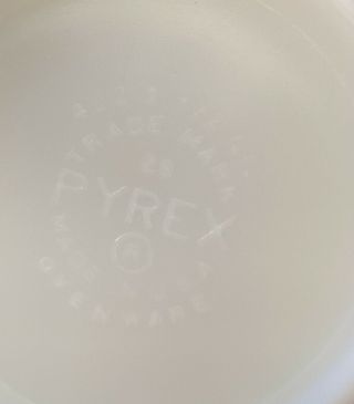Pyrex Red Mixing Bowl 402 1 1/2 Qt 7 1/8 