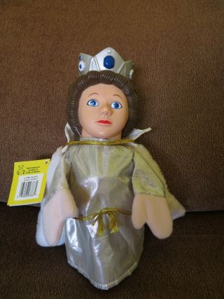 Htf Mister Mr.  Rogers Neighborhood Rare 1988 Hand Puppet Pbs Queen Sara W/tags