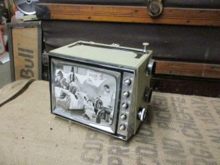Vintage 1960’s Panasonic transistor TV model TR - 902D Black & White Television 2