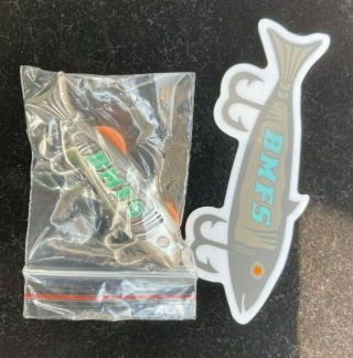 BILLY STRINGS BMFS Shark Fishing Lure Limited Edition Hat Pin Glow In The Dark 3