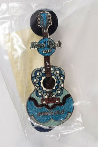 Vintage Old Stock Hard Rock Cafe Lapel/hat Pin Honolulu Blue Gibson Guitar