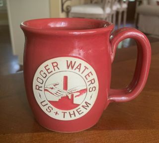 Roger Waters Us And Them Tour Vip Stoneware Mug Pink Floyd Red Euc