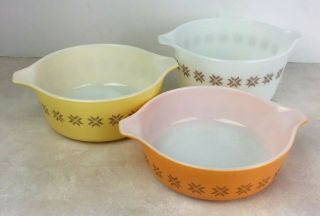 Pyrex Town And Country Casserold Dish Set Of 3 White Orange Yellow 471 472 473