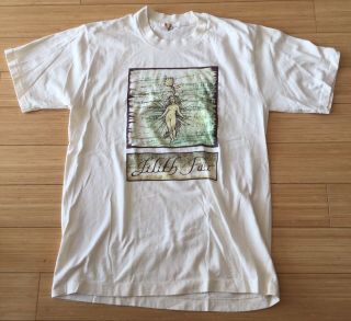 Vintage Lilith Fair Cream Colored 12/6/1997 Lightley Worn Tshirt.