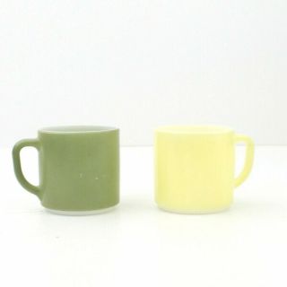 Vintage Milk Glass Yellow Green D Handle Coffee Cups Mugs Heat Proof Usa