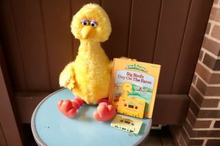 Tyco Sesame Street Big Bird Story Magic With Book And Two Tapes - Great