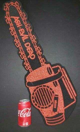 Ash Vs Evil Dead Bruce Campbell Nycc Exclusive Foam Chainsaw Hand 27 Inches