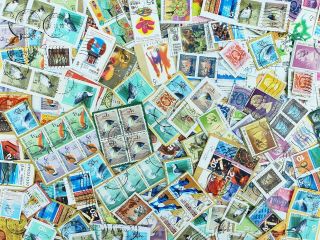 HONG KONG KILOWARE - Stamps on Paper - Approx 35 Grams - Birds - 2