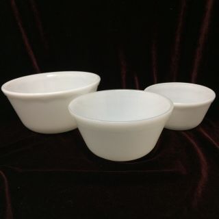 3 Vintage Fire King Oven Ware Scalloped & Two Band Milk Glass Nesting Bowls