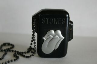 2005 Rolling Stones C&d Visionary Rst Licensed Butane Lighter Keychain Necklace