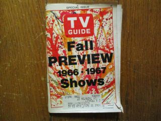 Sept - 1966 TV Guide (THE MONKEES/FALL PREVIEW/THE GREEN HORNET/STAR TREK/THAT GIRL 2