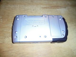 Digimon D Terminal Silver Bandai 2000 batterys 2