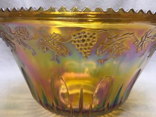 VINTAGE INDIANA HARVEST GRAPE AMBER CARNIVAL GLASS PUNCH BOWL W/ 12 CUPS & Ladl 2