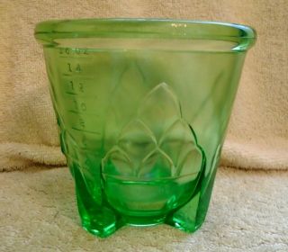 Vintage Green Glass 2 Cup Beater Bowl With Marked Measurements 4 3/8 Inch Tall