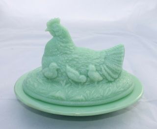 Jadeite Green Glass Hen On Nest With Chicks In Basket Retro Depression Style
