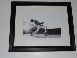 Framed Queen Freddie Mercury 1986 On Stage Wembley Poster 14 " By 17 "