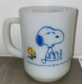 Vintage 1965 Snoopy Woodstock Fire King Milk Glass Mug Cup " Coffee Break " Rare