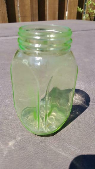 Vintage Green Depression Vaseline Glass 4 5/8 " Screw Top Squared Shaker Jar