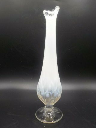 Vtg Fenton White Opalescent Lily Of The Valley Pedestal Stretch Bud Vase Exc