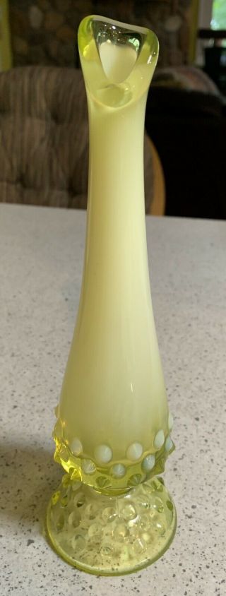 Vintage Fenton Topaz Yellow Vaseline Opalescent Hobnail Vase Uranium Art Glass