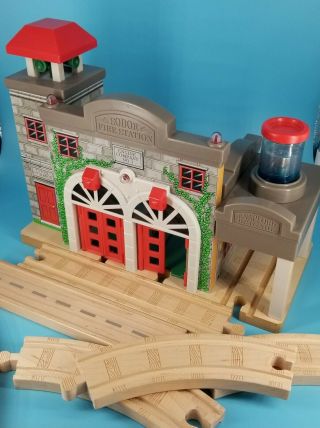 Thomas The Train & Friends Wooden Railway Fire Station 6 Tracks,  Lights & Sounds