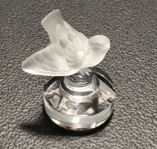 Lalique Signed Frosted Crystal Sparrow Bird Paperweight 2