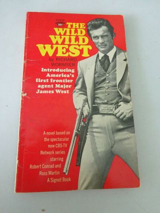 1966 The Wild Wild West Tv Show Paperback,  First Printing,  Robert Conrad