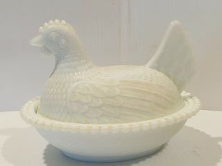 Vintage White Milk Glass Hen On A Nest 7 " Chicken In A Basket Indiana Glass ?
