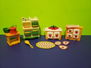 Vintage Kenner Strawberry Shortcake A Berry Happy Home " Deluxe Kitchen Playset "