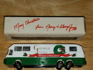 1993 George Jones Merry Christmas Ltd Ed.  The Possum Bus Mib