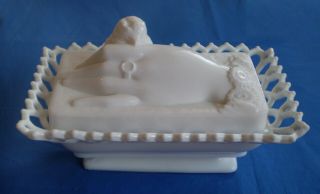 Antique ATTERBURY Milk Glass Lady ' s HAND & DOVE Bird Lacy Base Covered DISH 2