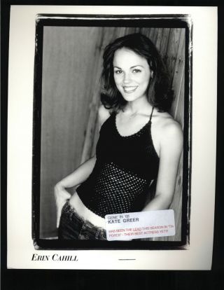 Erin Cahill - 8x10 Headshot Photo W/ Resume - Cut To The Chase