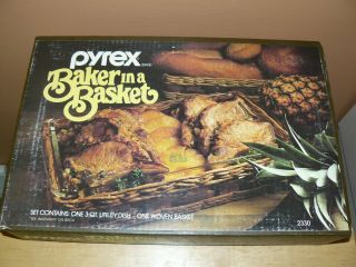 Vintage Pyrex Baker In A Basket 3 Qt Utility Dish & Basket Box 2330
