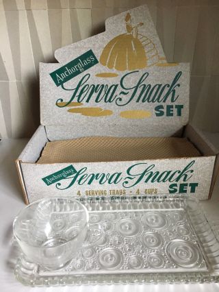 Vintage Anchor Glass Serva Snack Set 4 Cups 4 Trays Circle Pattern Mid Century