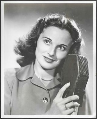 Barbara Eiler 1940s Radio Series Promo Portrait Photo Dennis Day Show