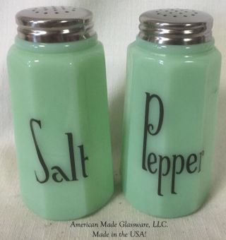 Jade Jadeite Jadite Green Glass Paneled Salt & Pepper Shaker Set - Mosser Usa