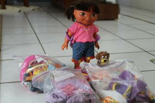 Dora The Explorer Doll Mattel Dress Up 2003 15 " W/ 4 Extra Outfits & Accessories
