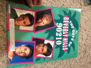 1992 The Girls Of Beverly Hills 90210/the Guys Of Beverly Hills 90210 Flip Book
