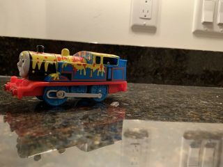 Rare Trackmaster Thomas And Friends Paint Splattered Thomas With Sad Face 2008 2