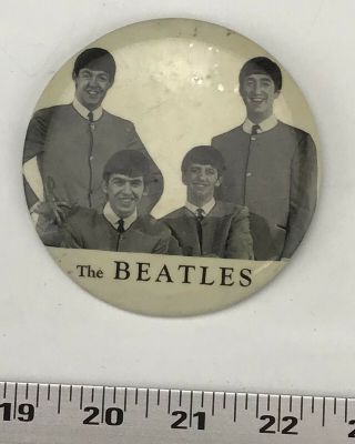 Vintage The Beatles 1964 3 1/2 Pinback Black And White Group Image Hard To Find