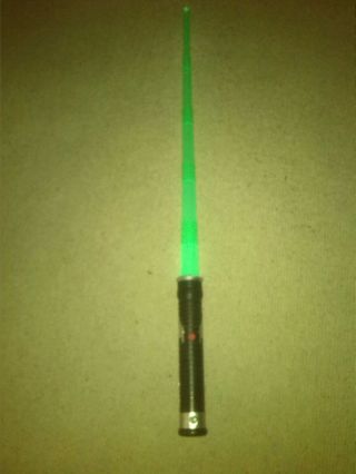 2014 Hasbro Star Wars Yoda Light Up Extendable Lightsaber