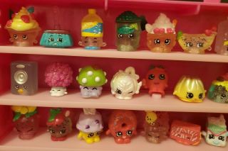 Shopkins Carrying Case Display Shopkins Figures Ultra Rares & Exclusives 2