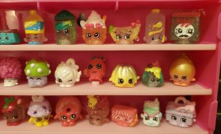 Shopkins Carrying Case Display Shopkins Figures Ultra Rares & Exclusives 3