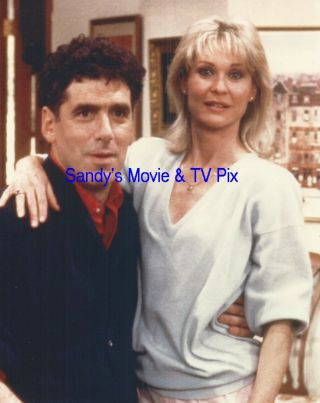 Dee Wallace,  Elliott Gould Terrific Color Tv Photo Together We Stand