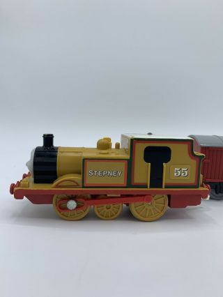 Trackmaster Thomas & Friends STEPNEY Motorized Train Engine W Red Boxcar 3