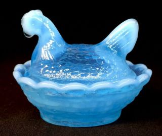 Boyd Art Glass Early Covered Rooster / Chick Salt Baby Blue 89 Made 10 - 8 - 1987