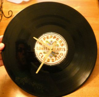 Rare Sgt.  Peppers Lonely Hearts Club Band Clock Beatles Battery Operated