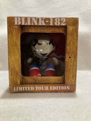 Blink 182 Rabbit Bunny Vinyl Figure Limited Tour Edition Gensen