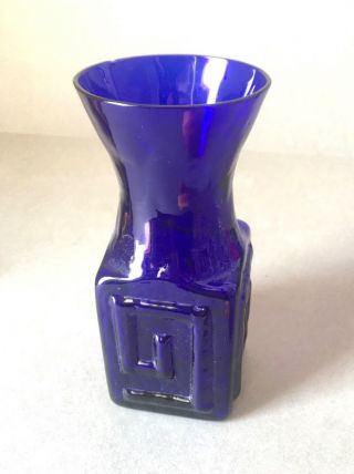 Dartington Greek Key Glass Vase In Cobalt Blue By Frank Thrower Ft58