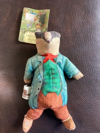 The Toy Bean Bag Wind In The Willows Mr.  Badger Vintage 1981 Ariel Inc.  7”